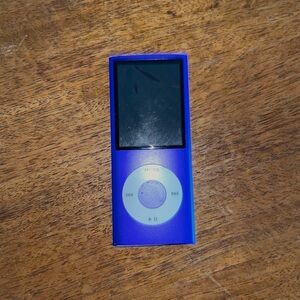 Purple 16gb IPod nano 4th gen